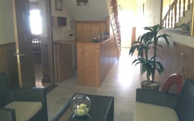 Hostal Reyes