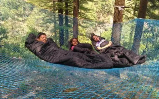 Northern Adventure Camp & Cottages