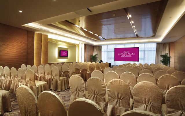 Crowne Plaza Yantai Seaview by IHG