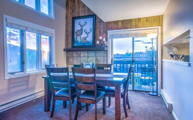 Hillsider by Retreatia