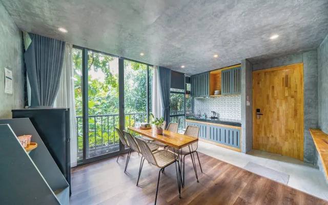 Lantana House Boutique By Haviland