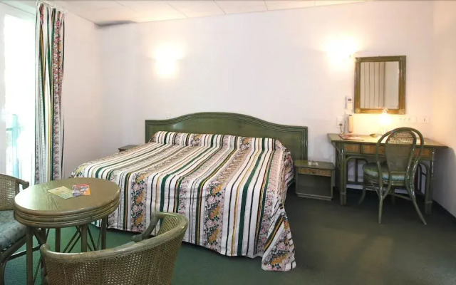 Hôtel Restaurant Robinson