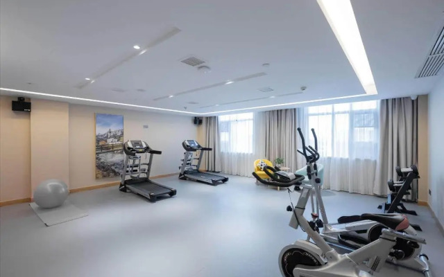 Vienna International Hotel (Wuhan Miaoshan Institute of Technology)