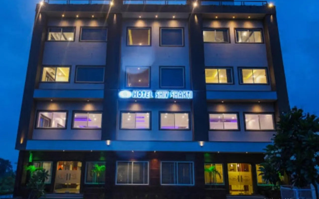 OYO 19312 Hotel Shiv Shakti