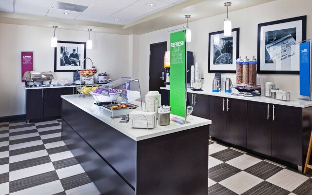 Hampton Inn & Suites Lake Jackson-Clute