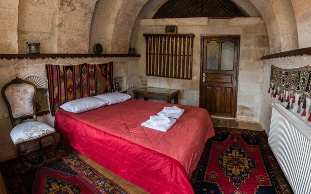 Antique Terrace Suites
