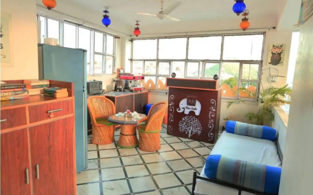 Janak Niwas Guest House