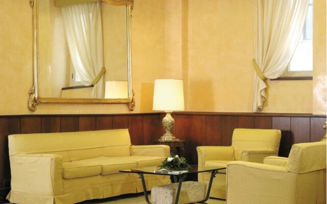 American Hotel
