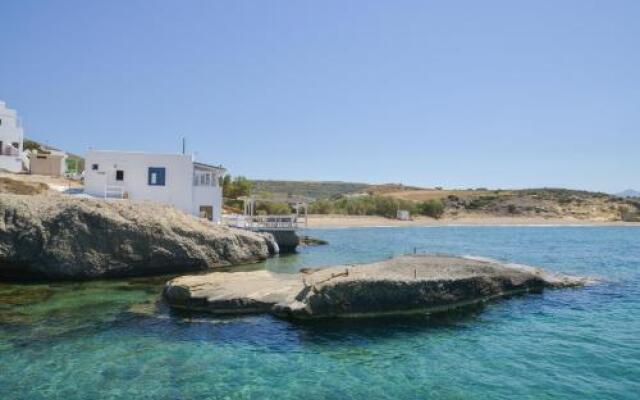 Fisherman's Syrma House