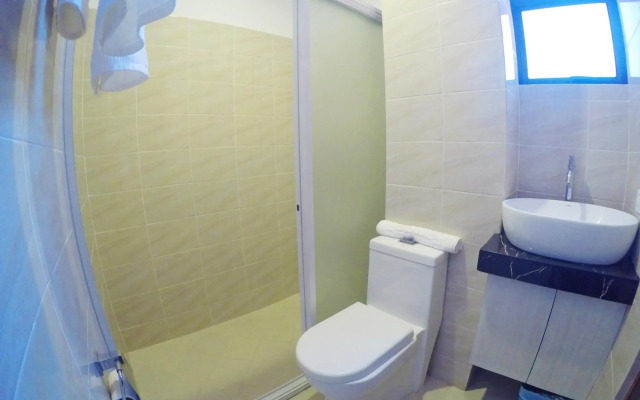 Golden Gate Suites