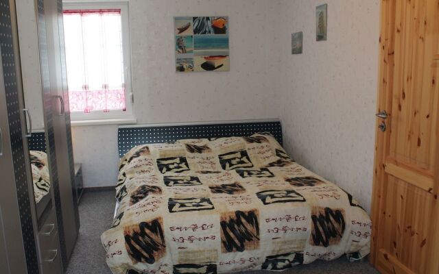 Fabulous Holiday Home in Pepelow near Beach