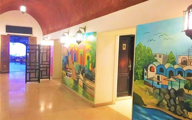 Rohanou Beach Resort