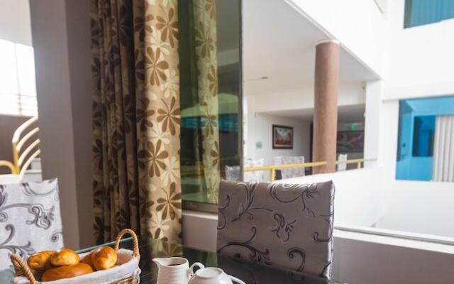 Dmilez Hotel