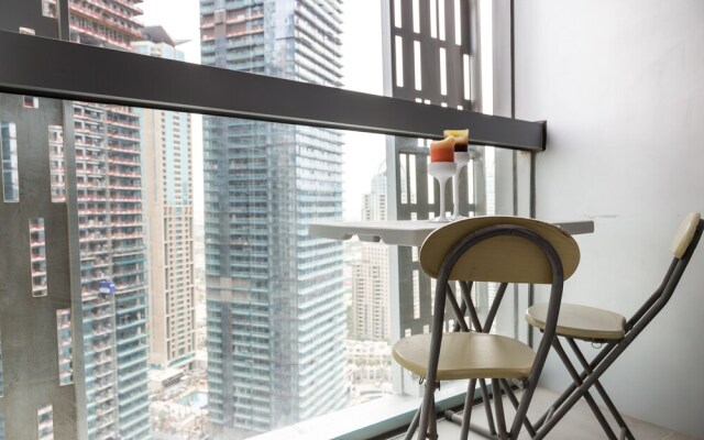 Cayan Tower by HiGuests Vacation Homes