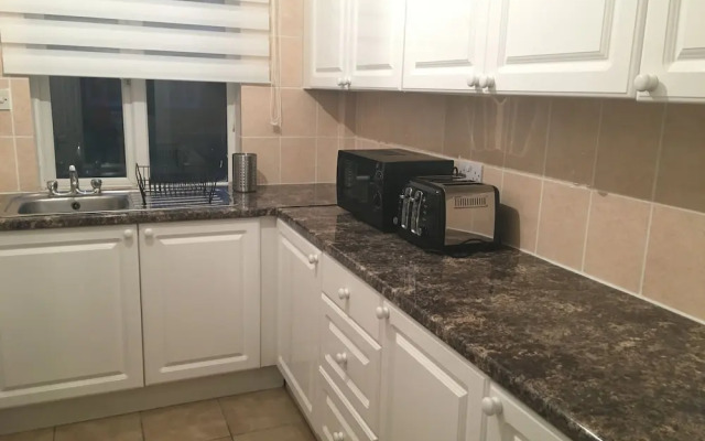 Kingswood Apartment