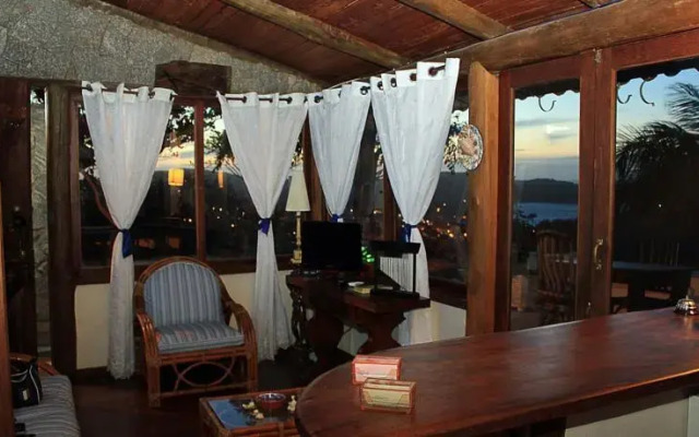 Bella Vista Village
