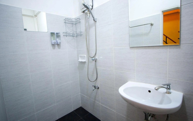 Thai Thai Hostel