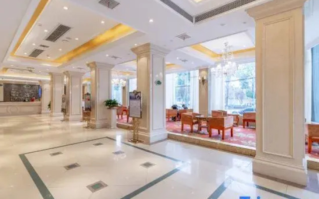 Vienna Classic Hotel (Anlu Jiefang Avenue)