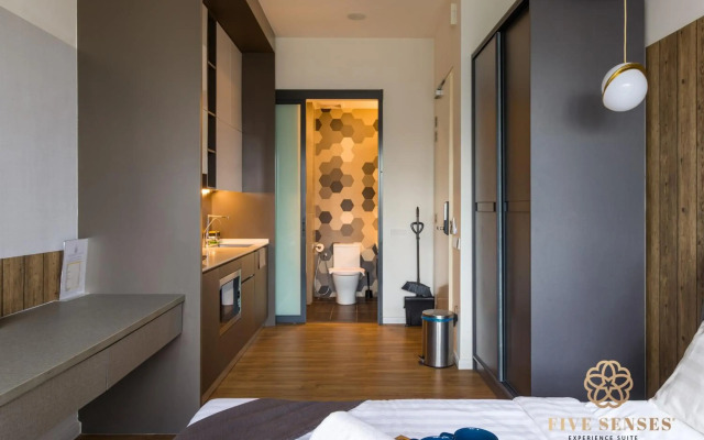 Ceylonz Suite by Five Senses