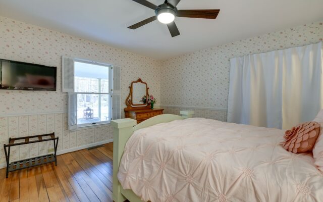 Maggie Valley Historic Farmhouse on 5 Acres!