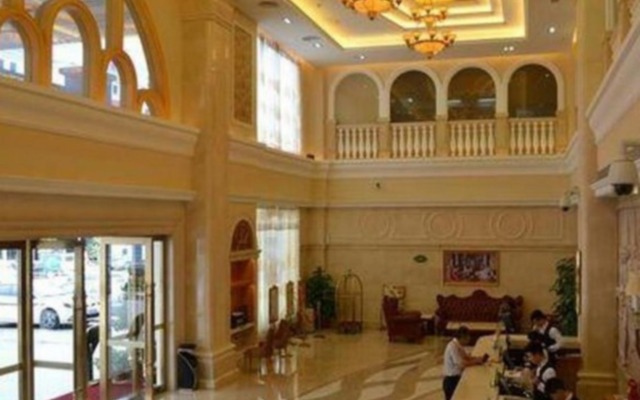 Vienna Hotel Shenzhen Longhua (Wanzhong City Branch)