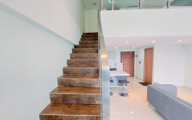 Big Studio Loft Apartment at The Reiz Condominium Medan By Travelio