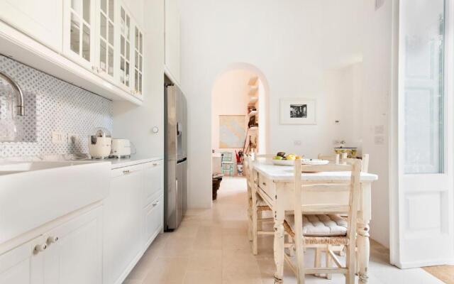 Maison Premiere Luxury Apartment
