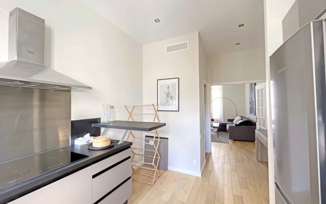 Modern Apartment 20 m from the Sea