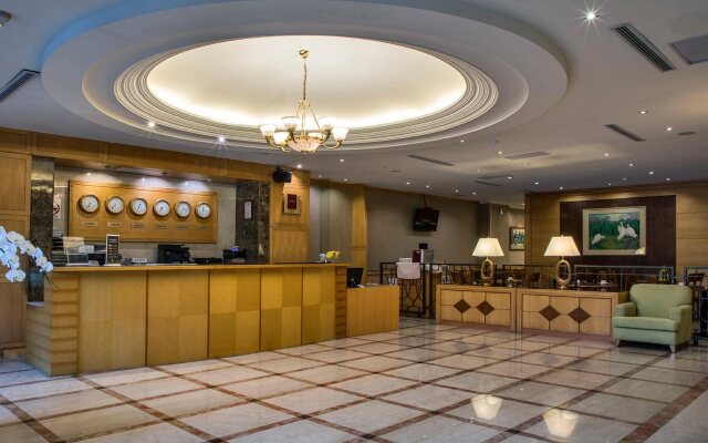 Carlton Hotel-Chung Hwa