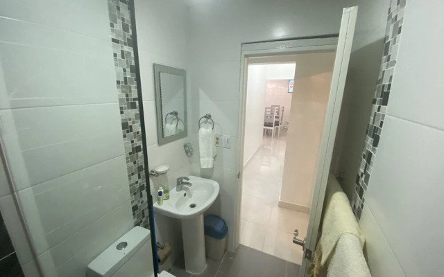 7DR Apt in Prime Location Near Monumental Area