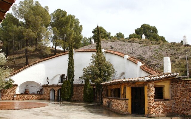 Rustic Cave House in Alcudia de Guadix With Pool