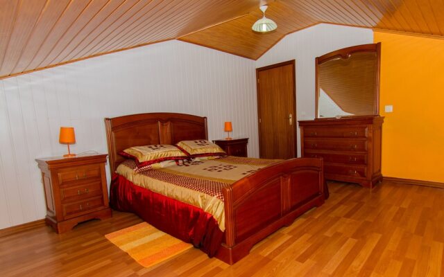 Feel Like in Each in our Little House