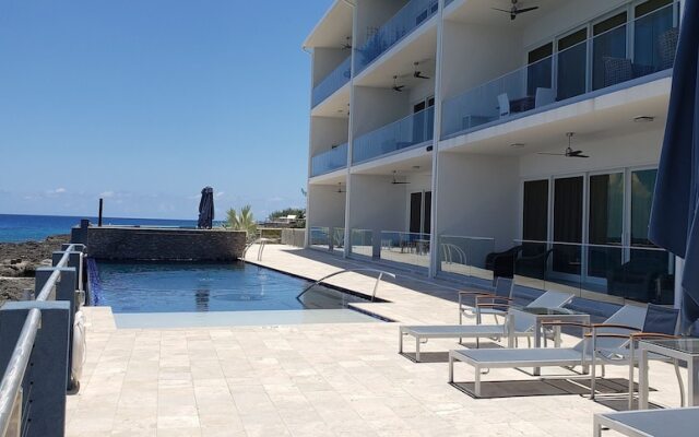 Lighthouse Point Residences