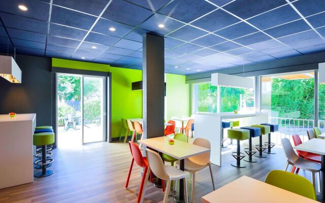 ibis budget Pau Lescar