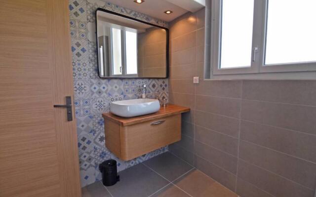 Luis Mariano Duplex Apartment - 2 bedrooms - Lac Mouriscot & Les Docks