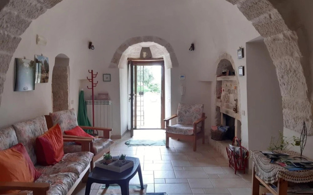 Trulli sotto La Cupa