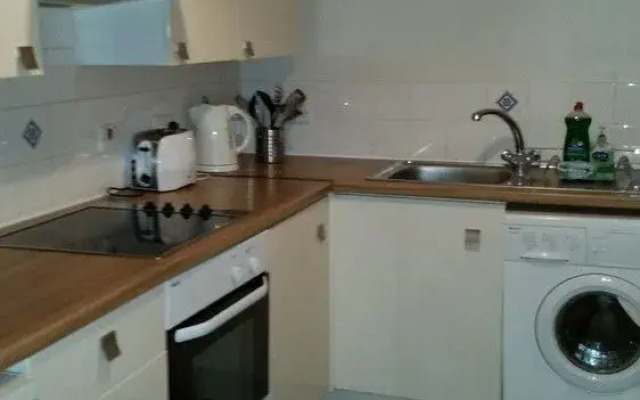 Jamaica Street Apartment