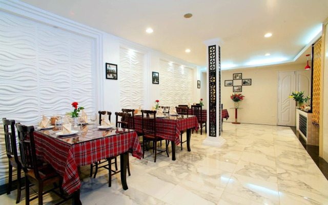 Hanoi Old Quarter Hotel