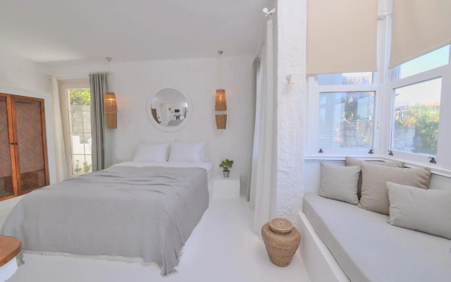 Peremere Alacati Hotel
