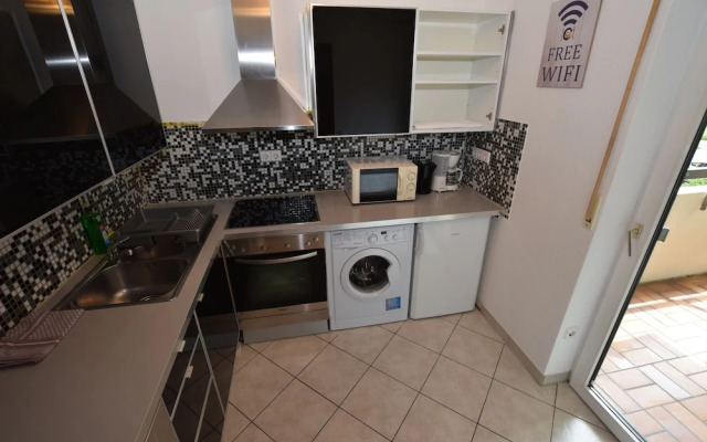AB Apartment 39
