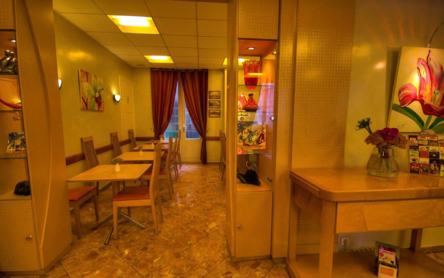 Hôtel des Trois Gares
