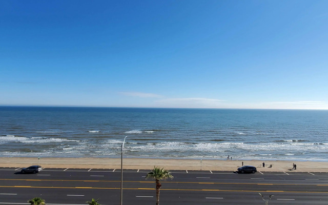 Best Western Plus Galveston Suites