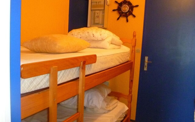 A Pleasant Little Studio Apartment With a Terrace, 30 Metres From the Beach