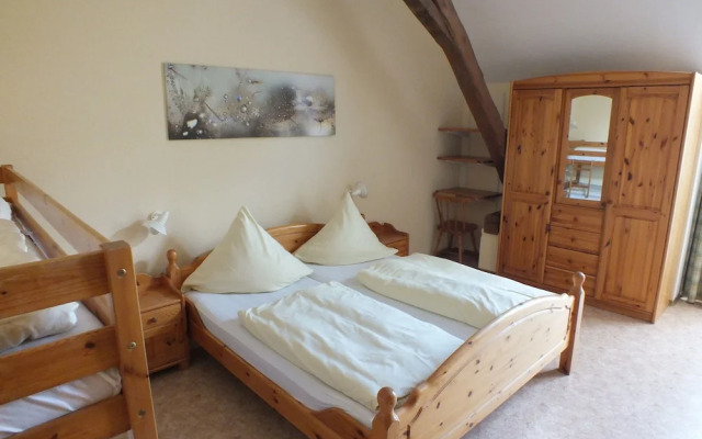 Appartements & Reitschule Fuchsenhof