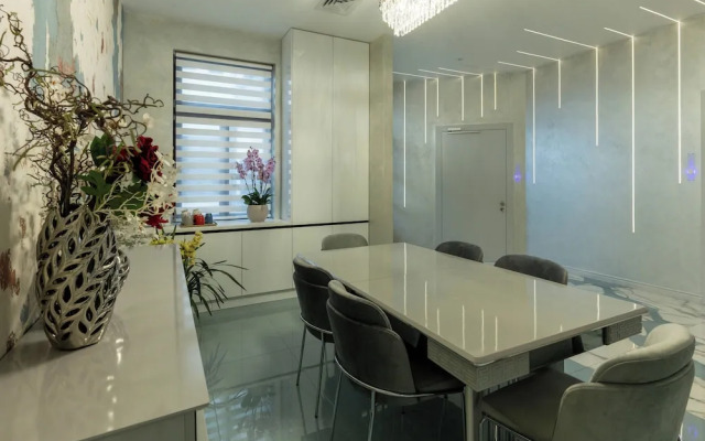 Luxury Suites