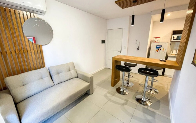 Impeccable 1 Bedroom Apartment in a Lively Area of Rosario