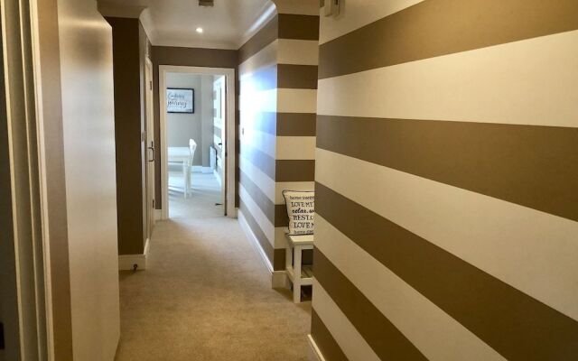Toothbrush Apartments Waterfront - Adults Only