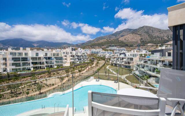 Yara In Fuengirola With 3 Bedrooms And 2 Bathrooms