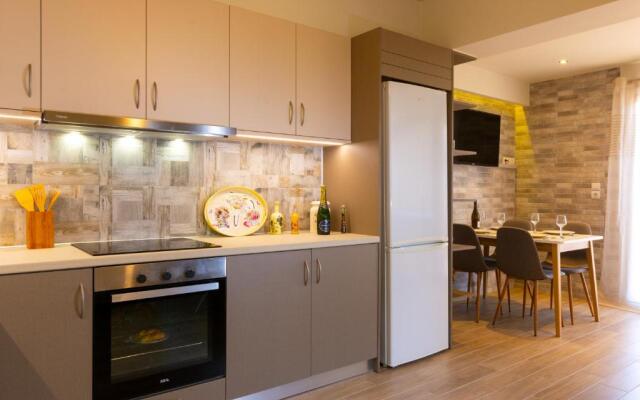 Eleni's Cozy House