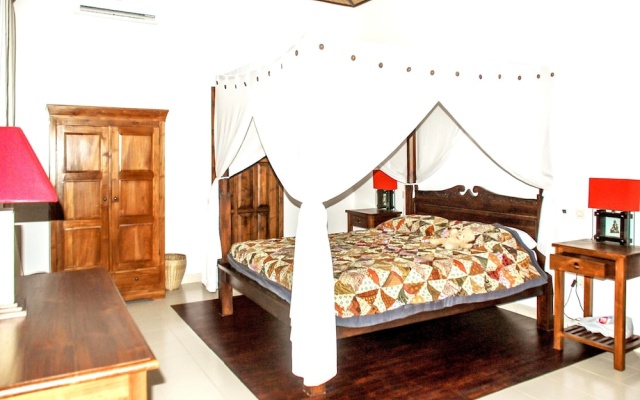 Villa With 3 Bedrooms in Kabupaten Buleleng, With Wonderful sea View, – Guest Rooms – Kalibukbuk
